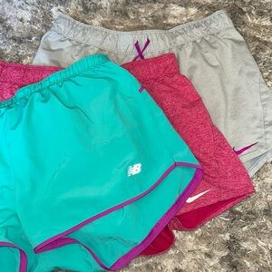 Bundle size L athletic shorts